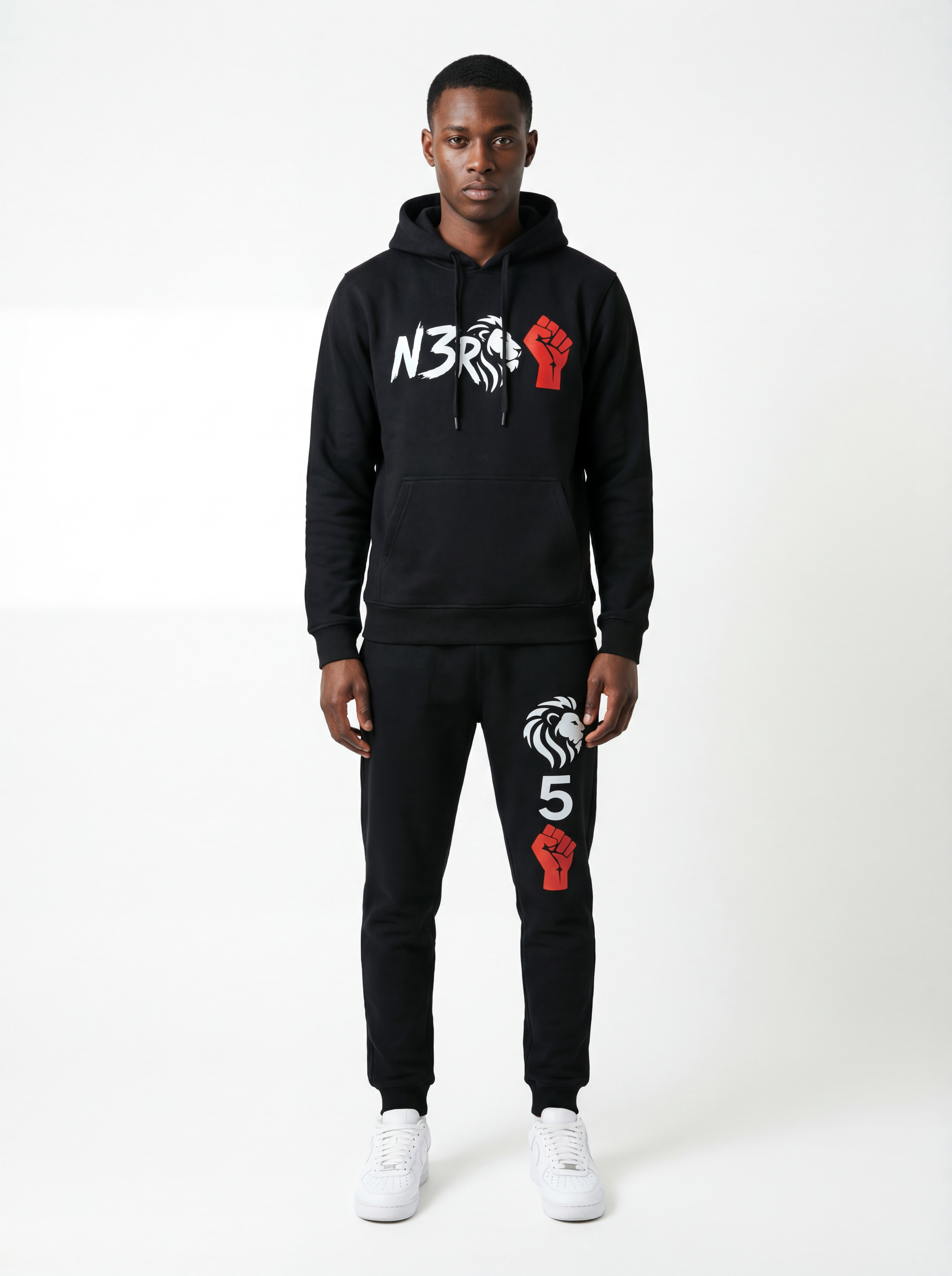 Tuta Ufficiale N3RO – Potenza e Stile in Movimento